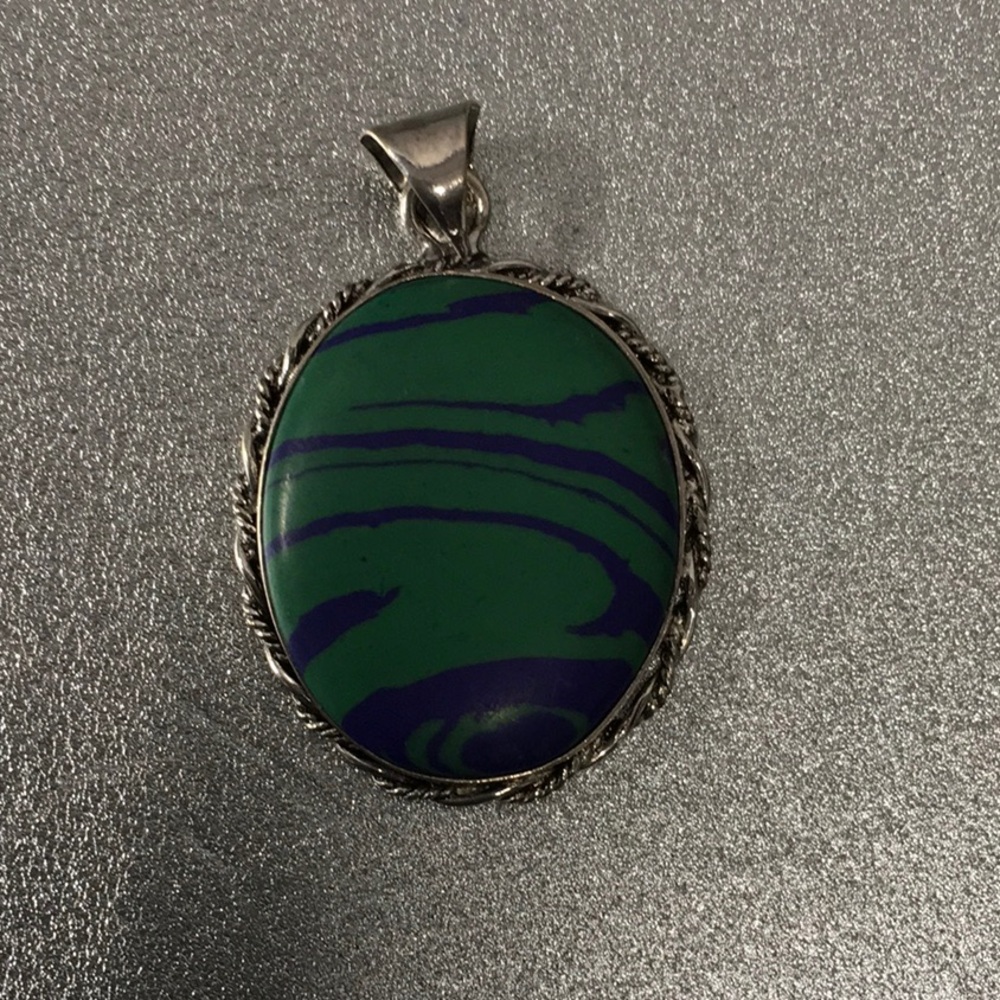 Elegant Green and Purple Pendant 925